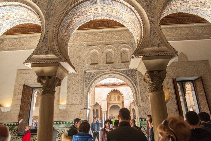 Seville: Alcázar and Cathedral Entry Ticket and Guided Tour - Should you book this Seville Alcázar and Cathedral guided tour?