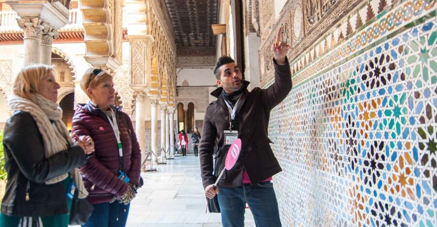Seville: Alcázar and Cathedral Entry Ticket and Guided Tour - Why the Alcázar and Seville Cathedral combo works in 3 hours