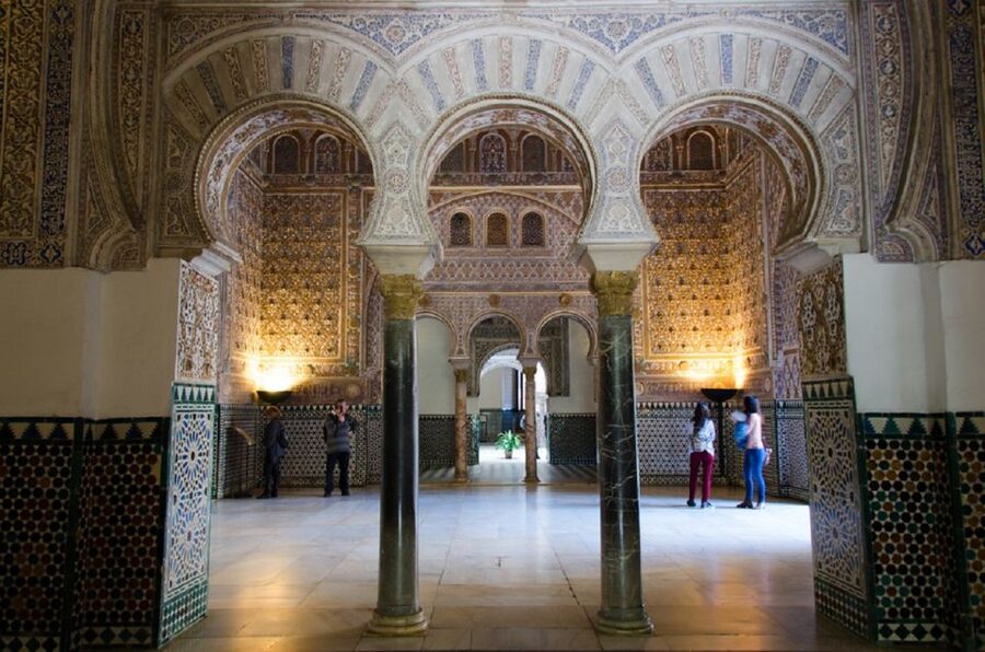 Seville: Alcázar, Cathedral & Giralda Fast Track Guided Tour - Santa Cruz time: turning monument stops into real neighborhood texture