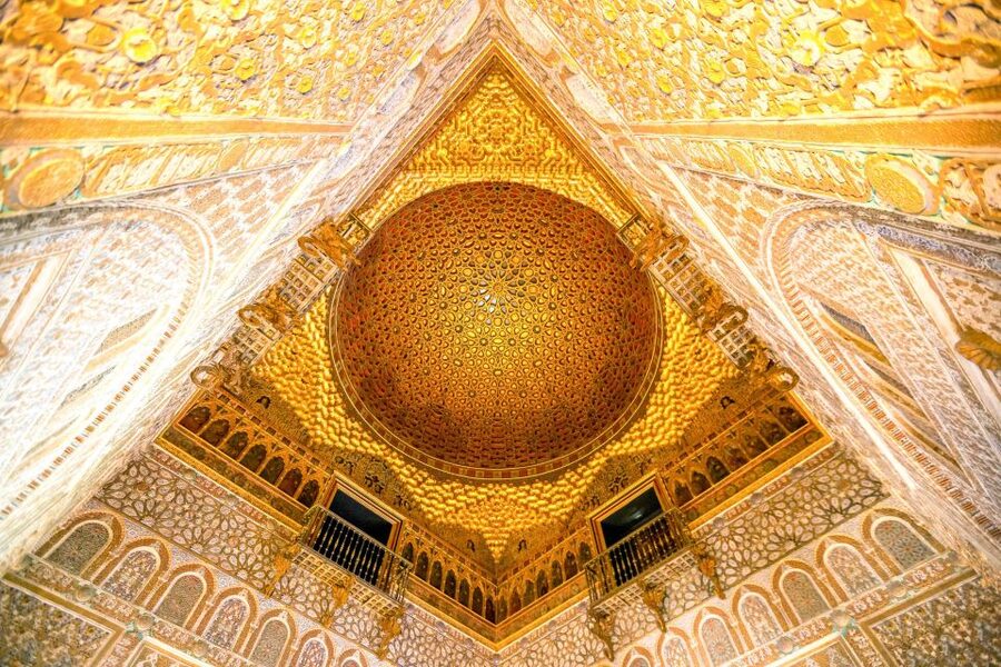 Seville: Alcázar, Cathedral & Giralda Skip-the-Line Tour - Pace and Group Size: The Sweet Spot for First-Time Seville