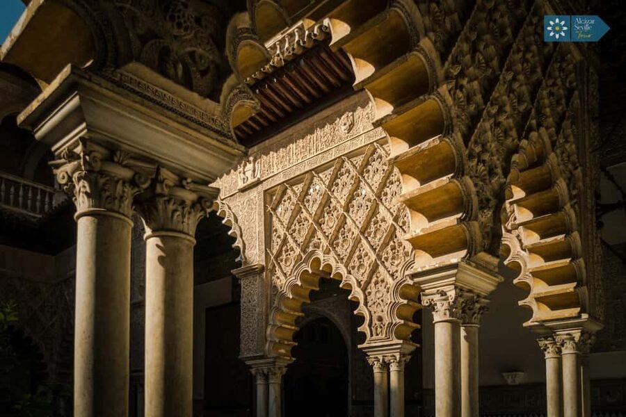 Seville: Alcázar, Cathedral & Giralda Skip-the-Line Tour - Jardines del Alcázar: Ending in Green Calm