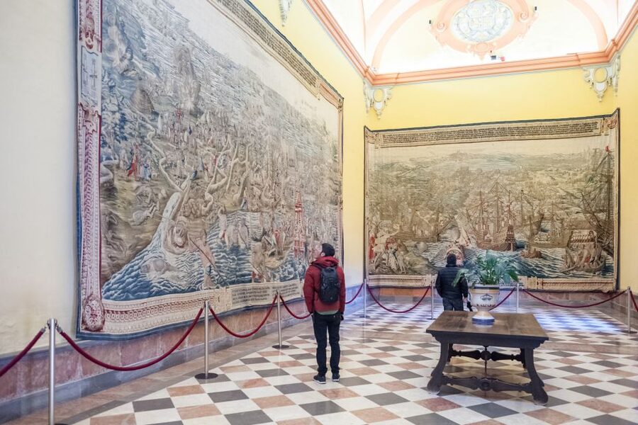 Seville: Alcazar Guided Tour with Entrance - What’s Included and What You Need to Plan Yourself