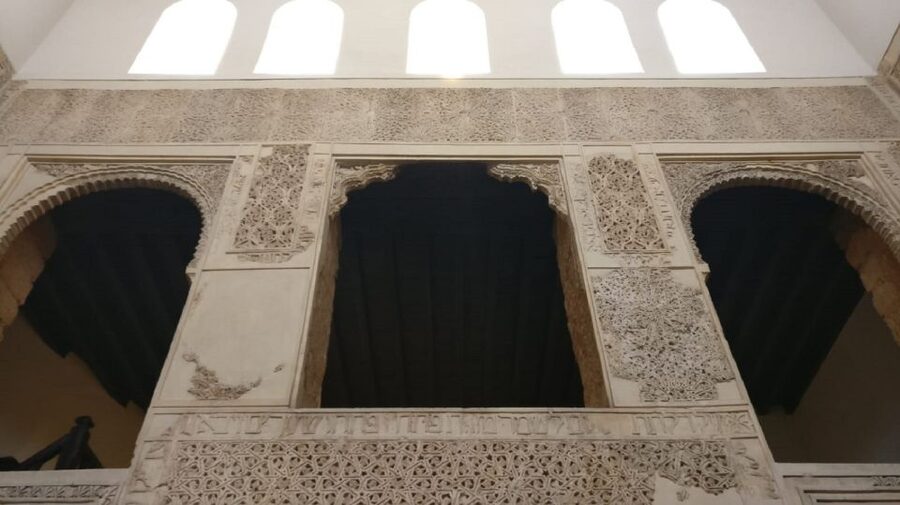 Seville: Alcázar Tour with Tickets Included - Gardens and courtyards: the part that helps you slow down