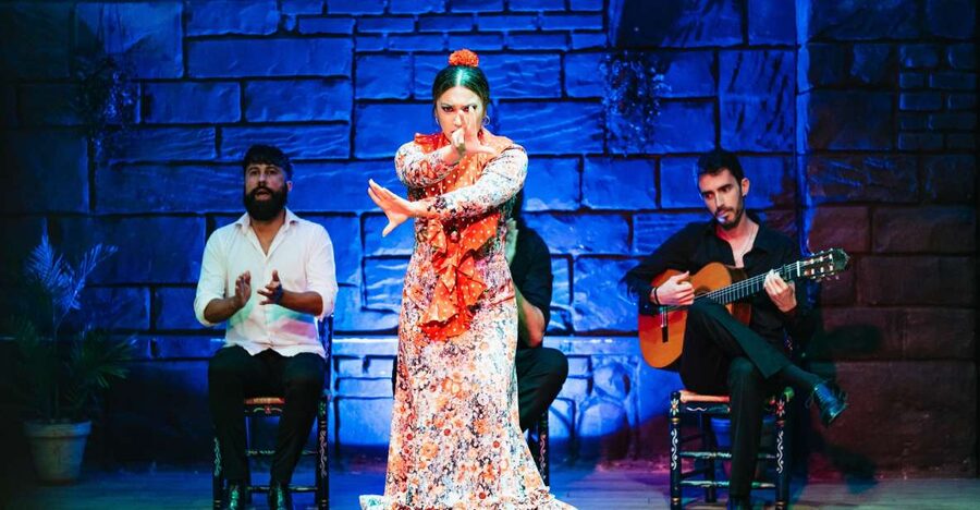 Seville: Baraka Sala Flamenca Show with Drink in Triana - Key Highlights Worth Showing Up For