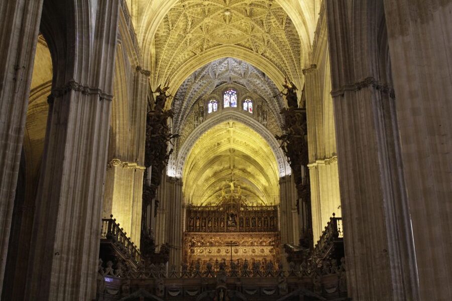 Seville: Cathedral and Giralda Skip-the-line Guided Tour - Practical requirements that can trip you up