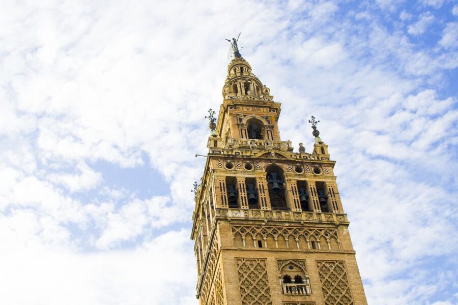 Seville Cathedral and Giralda Tower Guided Tour and Tickets - Why the Building Feels Like a Timeline: Art and Architecture You’ll Be Guided Through