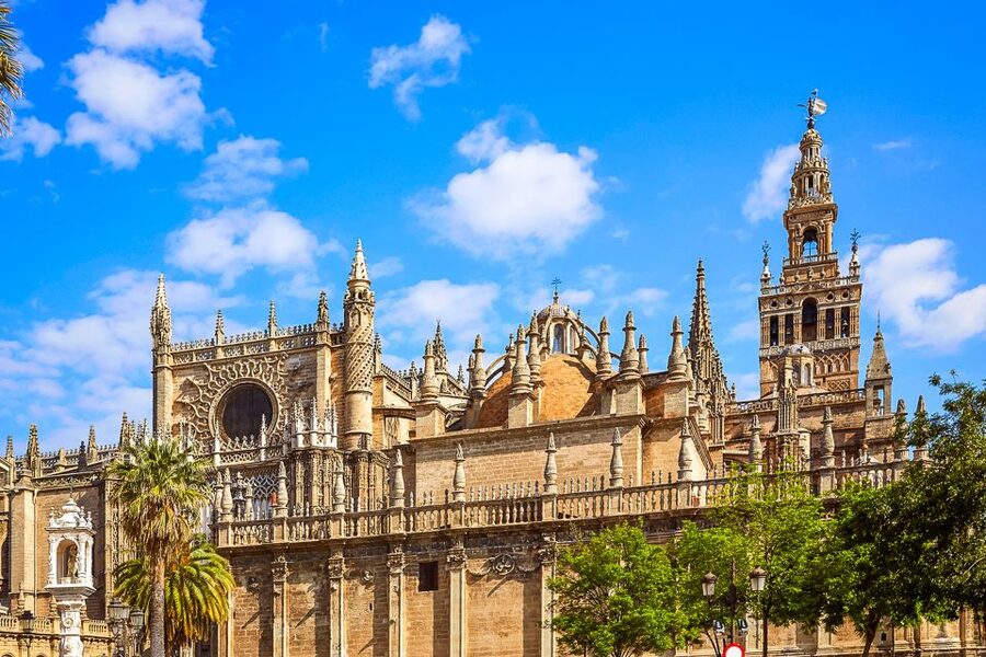 Seville: Cathedral and La Giralda Entry Ticket - La Giralda climb: ramps, the bell tower, and real city views
