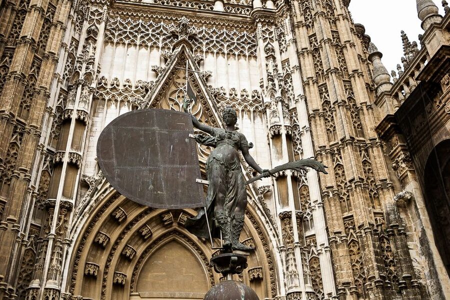Seville: Cathedral and La Giralda Entry Ticket - Audio guide upgrade: when it helps and when to stay flexible
