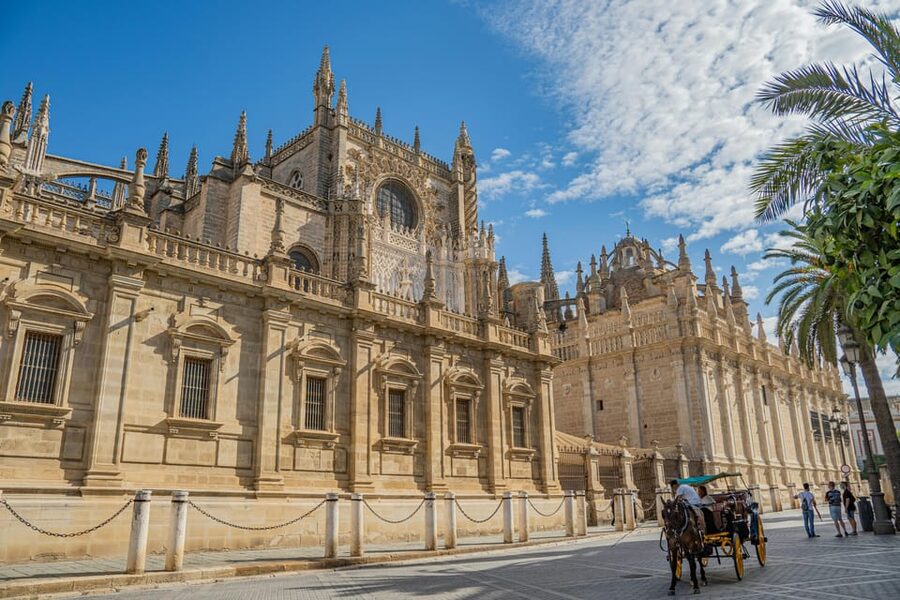 Seville: Cathedral & Giralda Guided Tour with Tickets - Key takeaways before you go