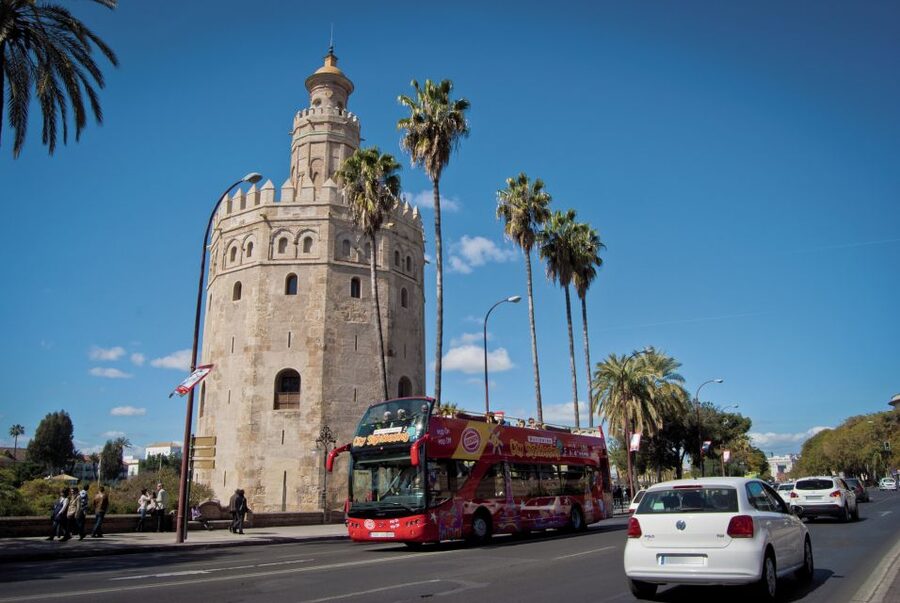 Seville: City Sightseeing Hop-On Hop-Off Bus Tour - Family-Friendly Diversions: Acuario, Isla Mágica, and Expo 29