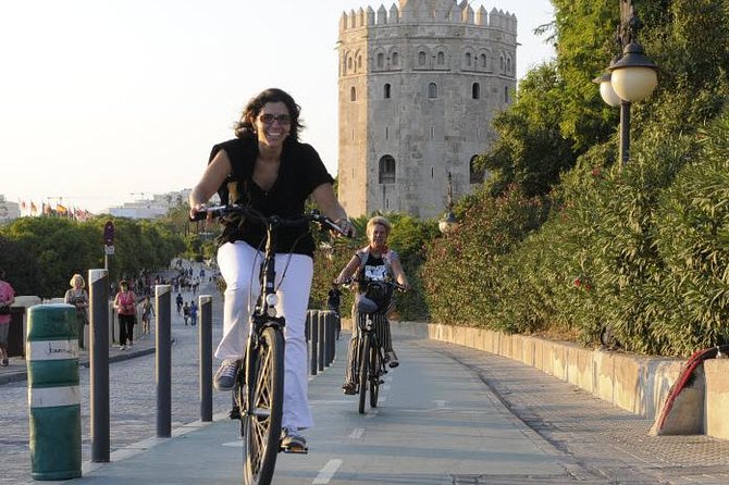 Seville Electric Bike Tour - Small Group - Plaza de España: why the guide stop makes it worth it