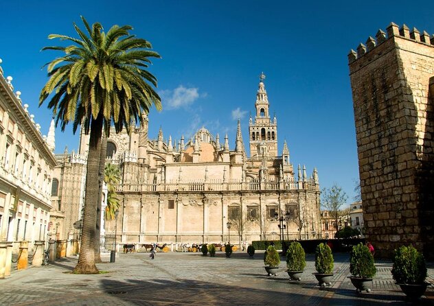 Seville Evening Historical Tour with Haunted History - Seville at night, when the streets feel like a storybook