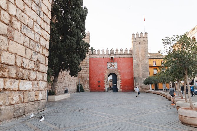 Seville Exclusive Beat the Crowds Guided Alcazar Before Opening - What You’ll See (and Why the Timing Changes Everything)