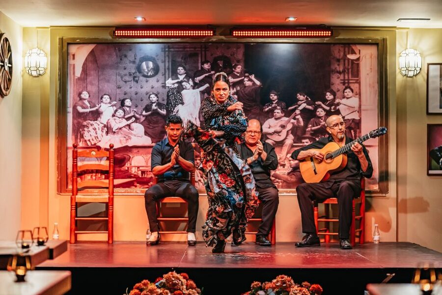 Seville: Flamenco Show with Andalusian Dinner at La Cantaora - La Cantaora’s old-school feel, and why it matters for flamenco