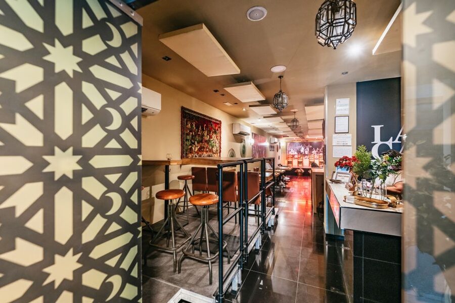 Seville: Flamenco Show with Andalusian Dinner at La Cantaora - Should you book La Cantaora flamenco with dinner?