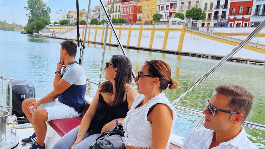 Seville: Guadalquivir River Boat Tour - Plaza de España From the Water: A Photo Stop That Makes It Click