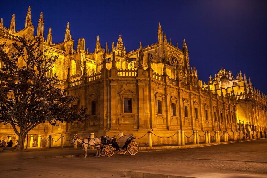 Seville: Priority Access Cathedral & Giralda Tour - Inside Seville Cathedral with priority access you can feel