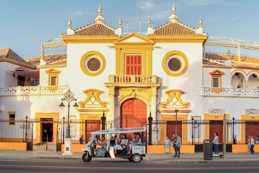 Seville: Private City Tour by Eco Tuk Tuk - Plaza de América and the World-Fair feel of the grounds