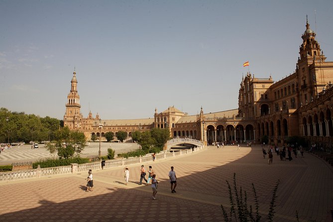 Seville Private Walking Tour with Alcazar & Cathedral Tickets - Optional tapas at Taberna Belmonte: what you get and how to plan around it