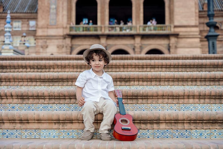 Seville: Professional Photoshoot - Posing that feels human, even with kids or nerves