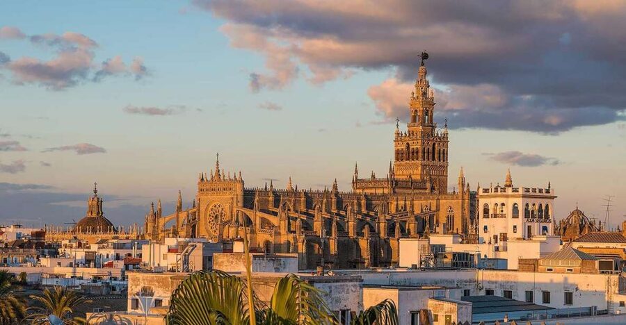 Seville: Royal Alcazar, Cathedral, and Giralda Tower Tour - Key reasons this tour is worth your time