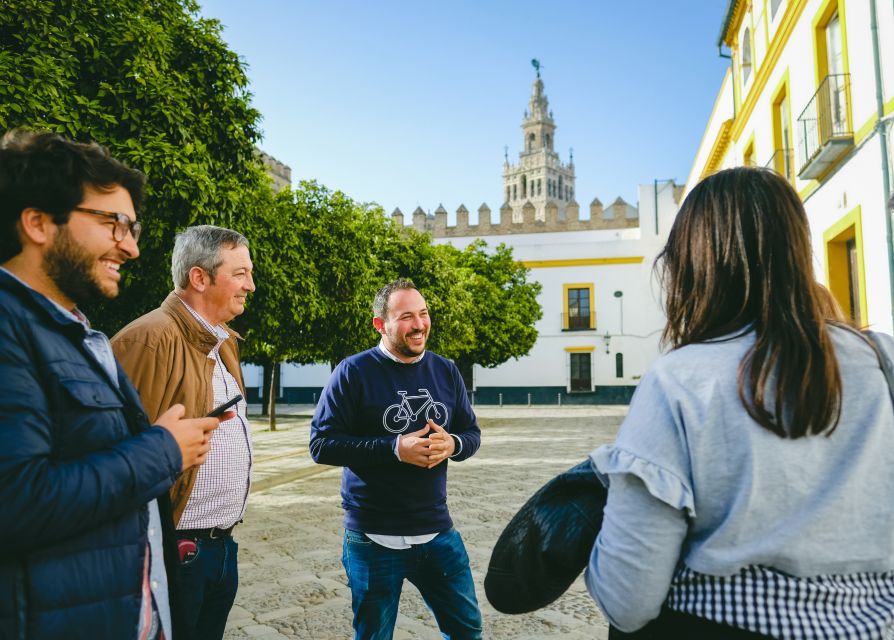 Seville: Small-Group Jewish Quarter Discovery Walking Tour - Finding the meeting point at Plaza del Triunfo, 6