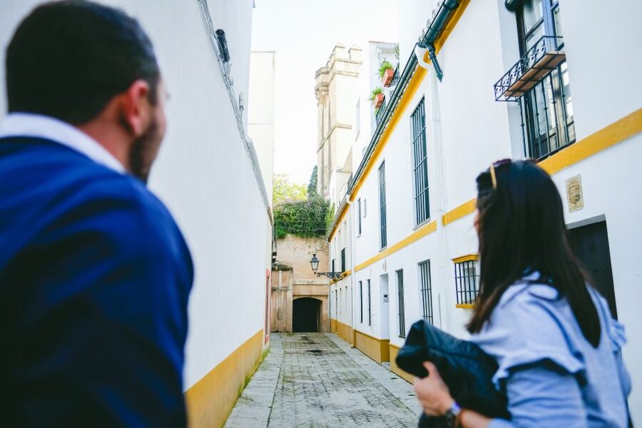 Seville: Small-Group Jewish Quarter Discovery Walking Tour - Former synagogue locations and surviving traces you can actually spot