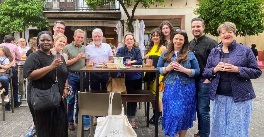Seville: Tapas, Taverns, and History Walking Tour - Meeting at Plaza de la Encarnación, Then Getting Oriented Fast