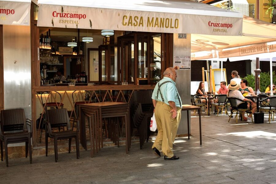 Seville: Tapas, Taverns, and History Walking Tour - Tasting Tips You’ll Understand While You Walk