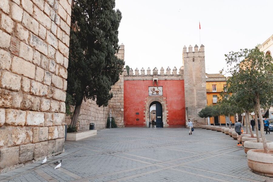 Seville: VIP Exclusive Early Access Tour of The Alcazar - Price and Value: What $117 Buys You