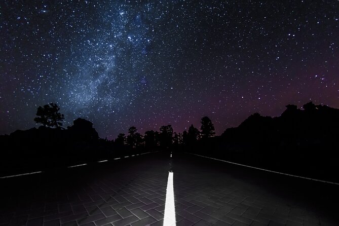Sunset & Stargazing Experience From Teide - The stargazing setup around 2,000m: telescopes, lasers, and real guidance