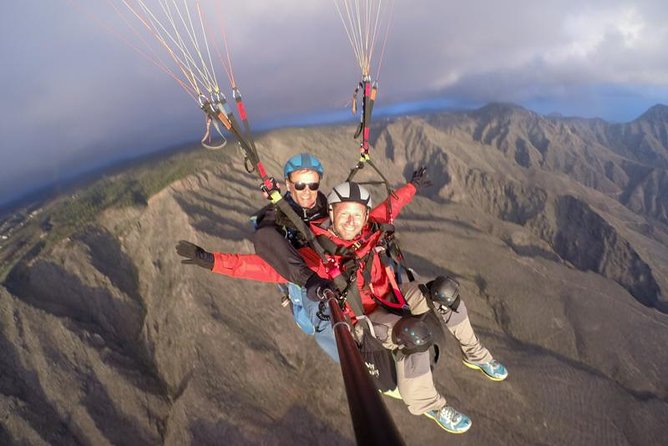 Tandem Paragliding Flight in South Tenerife - The preflight routine: harness checks, clear instructions, and calm nerves