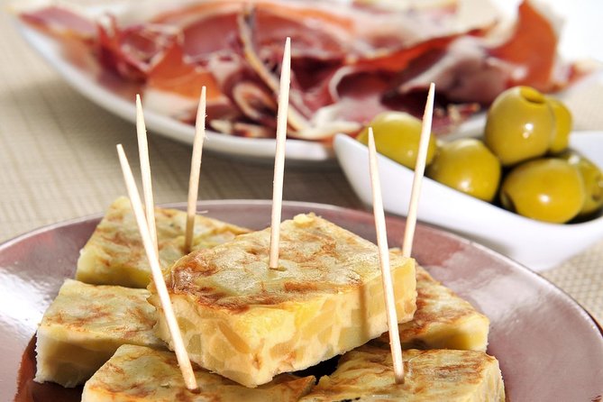Tapas and Flamenco Show Small Group Tour in Barcelona - Included Extras That Make the Evening Feel Complete