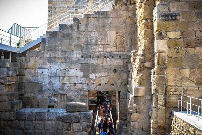 Tarragona and Sitges Small Group Tour - Roman History & Culture - Roc de Sant Gaieta: a quick coastal reset before Sitges