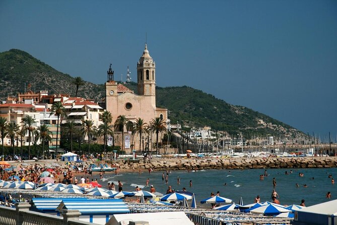 Tarragona and Sitges Tour with Small Group and Hotel Pick Up - Getting from Barcelona to Tarragona Without the Stress