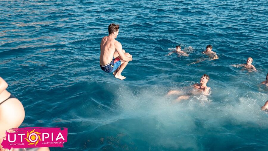Tenerife: Boat Party with Open Bar and DJs - Meeting point, timing, and how to avoid stress