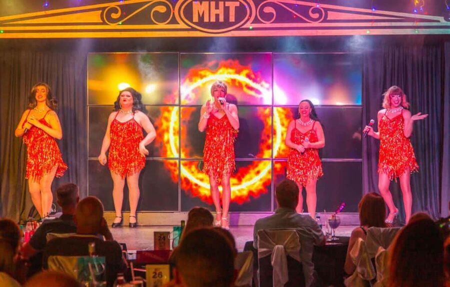 Tenerife: MHT Comedy Drag Dinner Show - Dinner at the right time: soup, turkey roast, and dessert