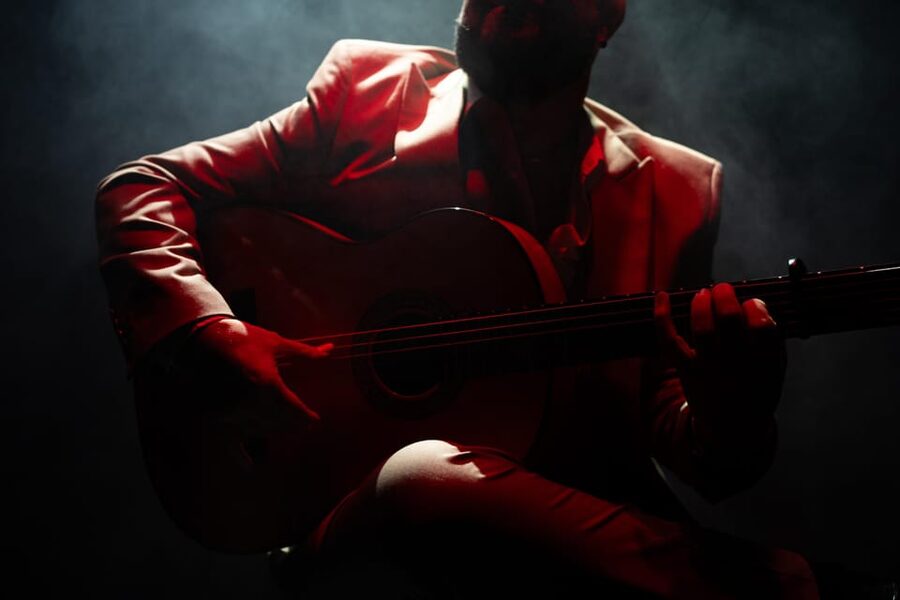 Tenerife : Olé Flamenco Show by Fran Chafino Ticket - Olé Flamenco Show at GF Victoria: what makes this Tenerife flamenco night tick