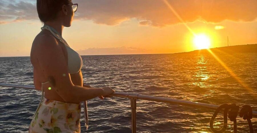 Tenerife: Sunset Catamaran Tour with Transfer, Buff & Drinks - Tenerife Sunset From a Catamaran, Not a Bus Stop