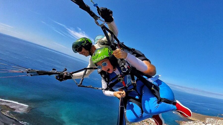 Tenerife: Tandem Paragliding Flight with Pickup - From Pickup to Lift-Off: The Real Two-Hour Flow