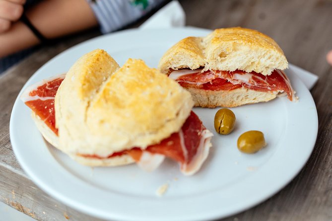 The Award-Winning PRIVATE Food Tour of Mallorca: The 10 Tastings - How the 10 tastings usually feel in real time