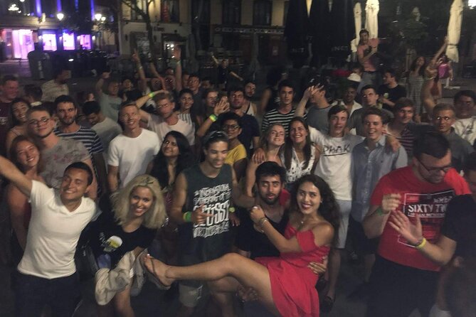 The Best Pubcrawl Walking Guided Tour Experience in Madrid - The Middle of the Crawl: Three Bars Plus a Big Club Finish