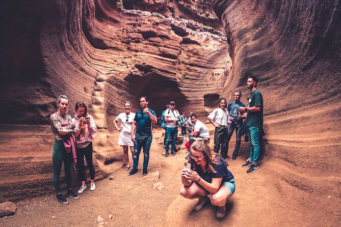 The Red Canyon Tour - Small Group Trip with Local Food Tasting ツ - Key Highlights You Should Not Skip