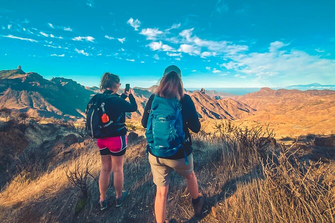 The Volcano Heart Tour: Hiking, Tasting and Sunset Experience - Stop 3: Cruz de Tejeda, artisans, and a tasting you’ll remember later