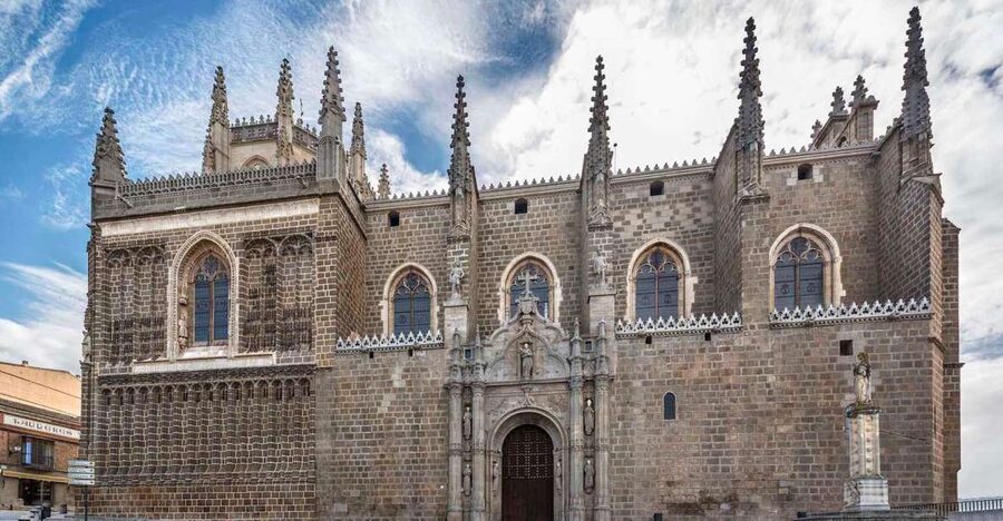 Toledo: Guided Monument Walking Tour with Wristband Pass - A fast, guided path through Toledo’s Three-Cultures story