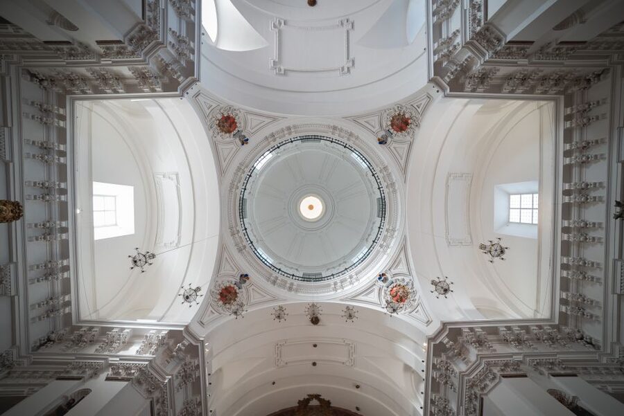 Toledo: Guided Monument Walking Tour with Wristband Pass - Santa María la Blanca: the Old Synagogue turned church