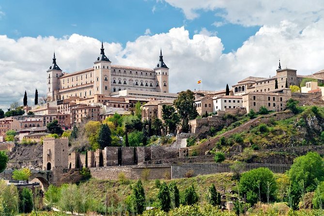 Toledo Half Day Tour with Cathedral, St Tome Church & Synagoge - Toledo Cathedral Primada: a hilltop landmark with a working-city kind of meaning