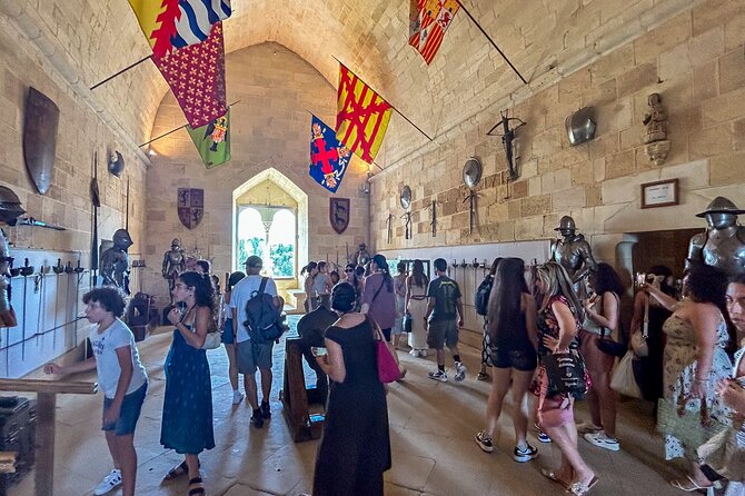 Toledo, Segovia and Avila from Madrid with Tickets and Lunch - Ávila Walls and the Basilica de San Vicente: fortifications and Romanesque details