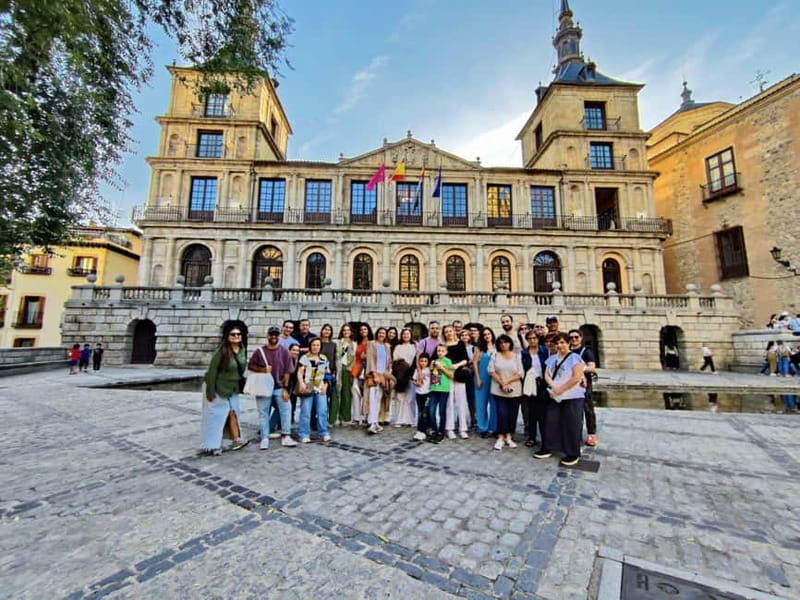 Toledo: Three Cultures English Tour - Mezquita de Las Tornerías and Posada de la Hermandad: The Past in Plain Sight