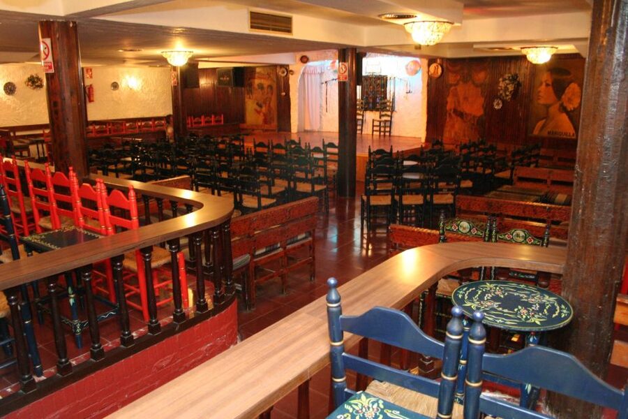 Torremolinos: Flamenco Show with Drinks - The 90-minute structure: how the show keeps its energy